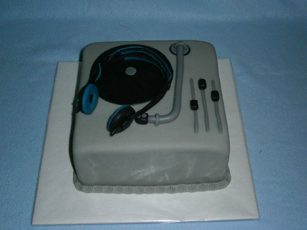 DJ